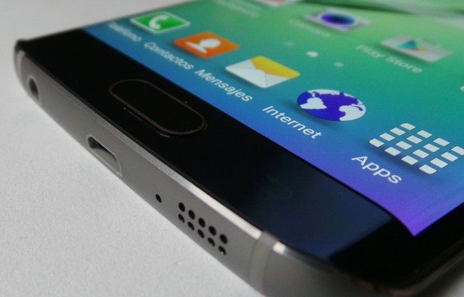 Lateral inferior del Samsung Galaxy S6 Edge