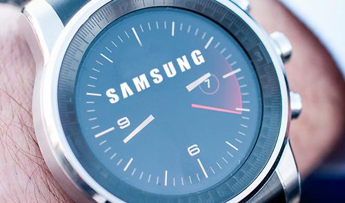 Samsung Gear con esfera circular.