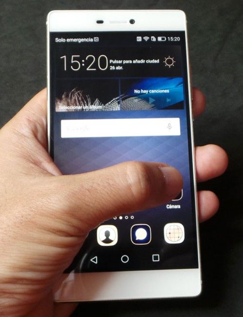 Teléfono Huawei P8 en uso