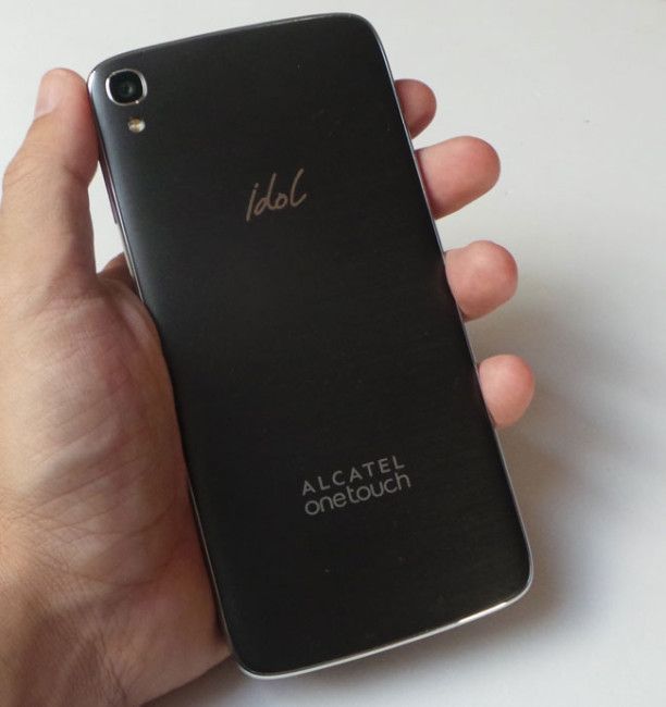 Trasera del Alcatel Idol 3