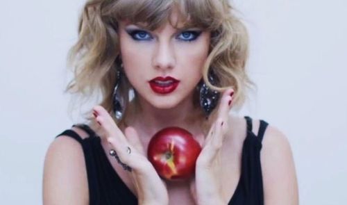 taylor swift apple