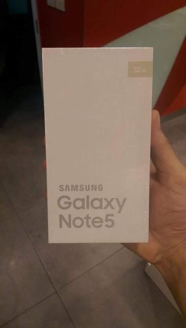 Fotografía frontal de la caja del Samsung Galaxy Note 5