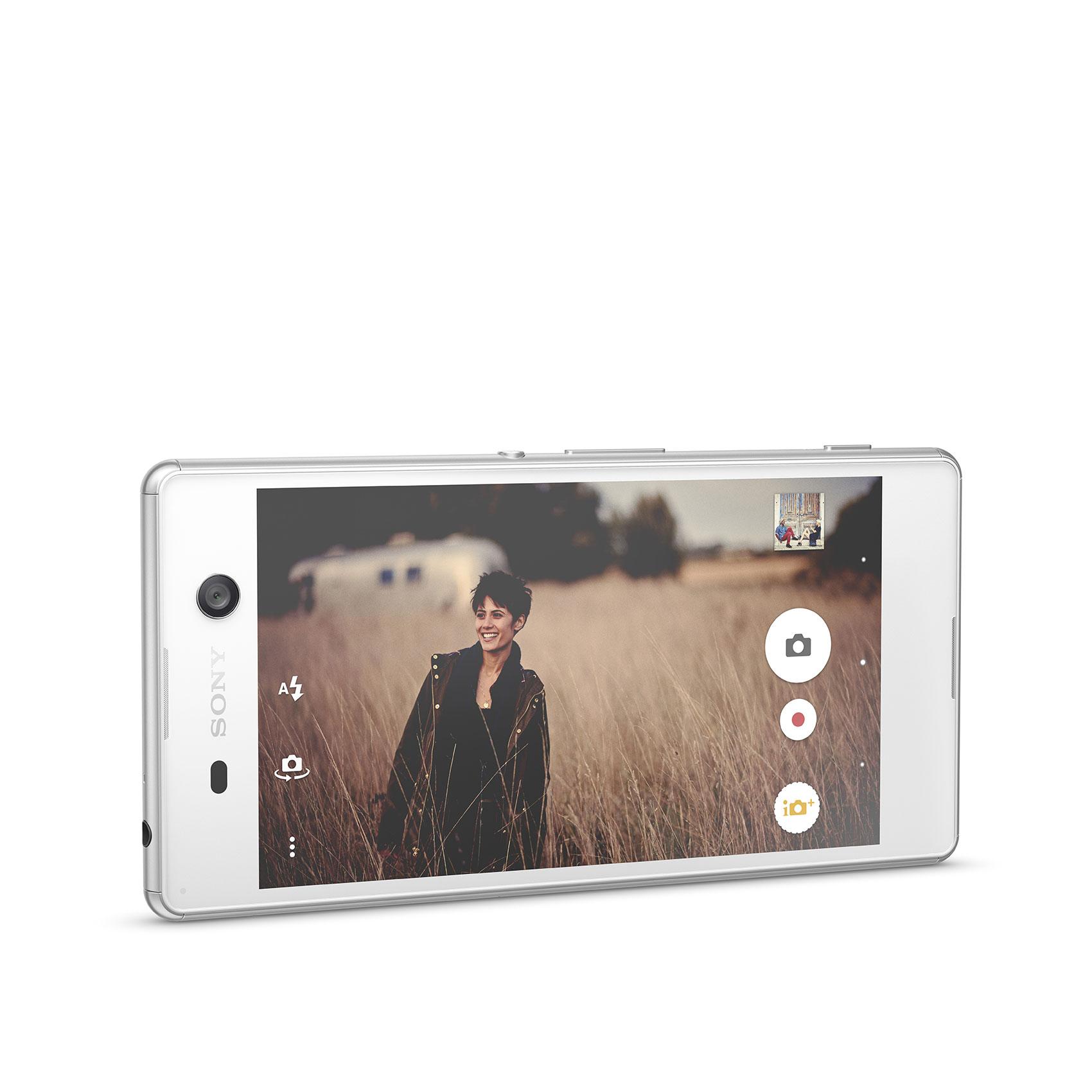Sony Xperia M5 blanco en modo vídeo