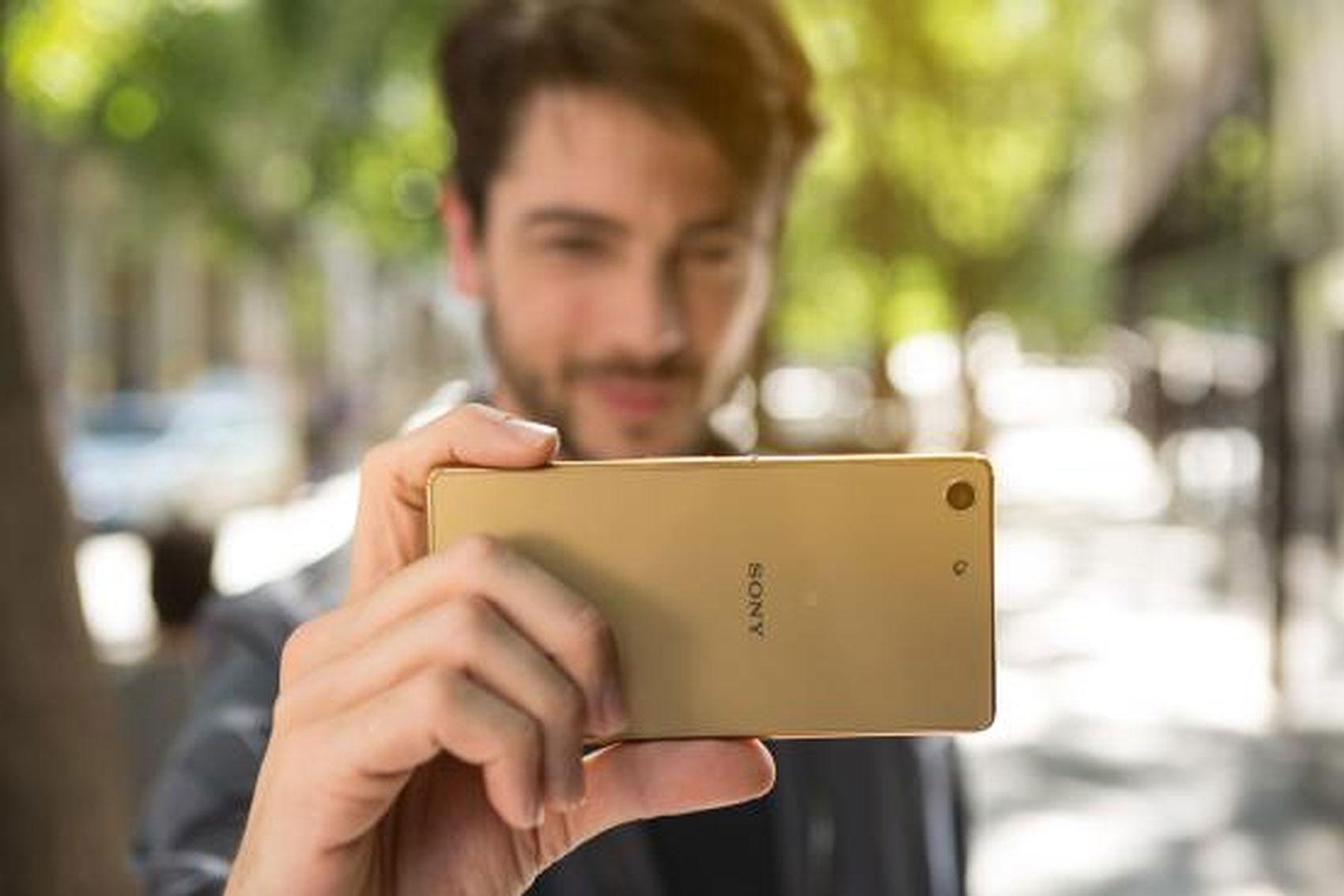 Sony Xperia M5 en color oro