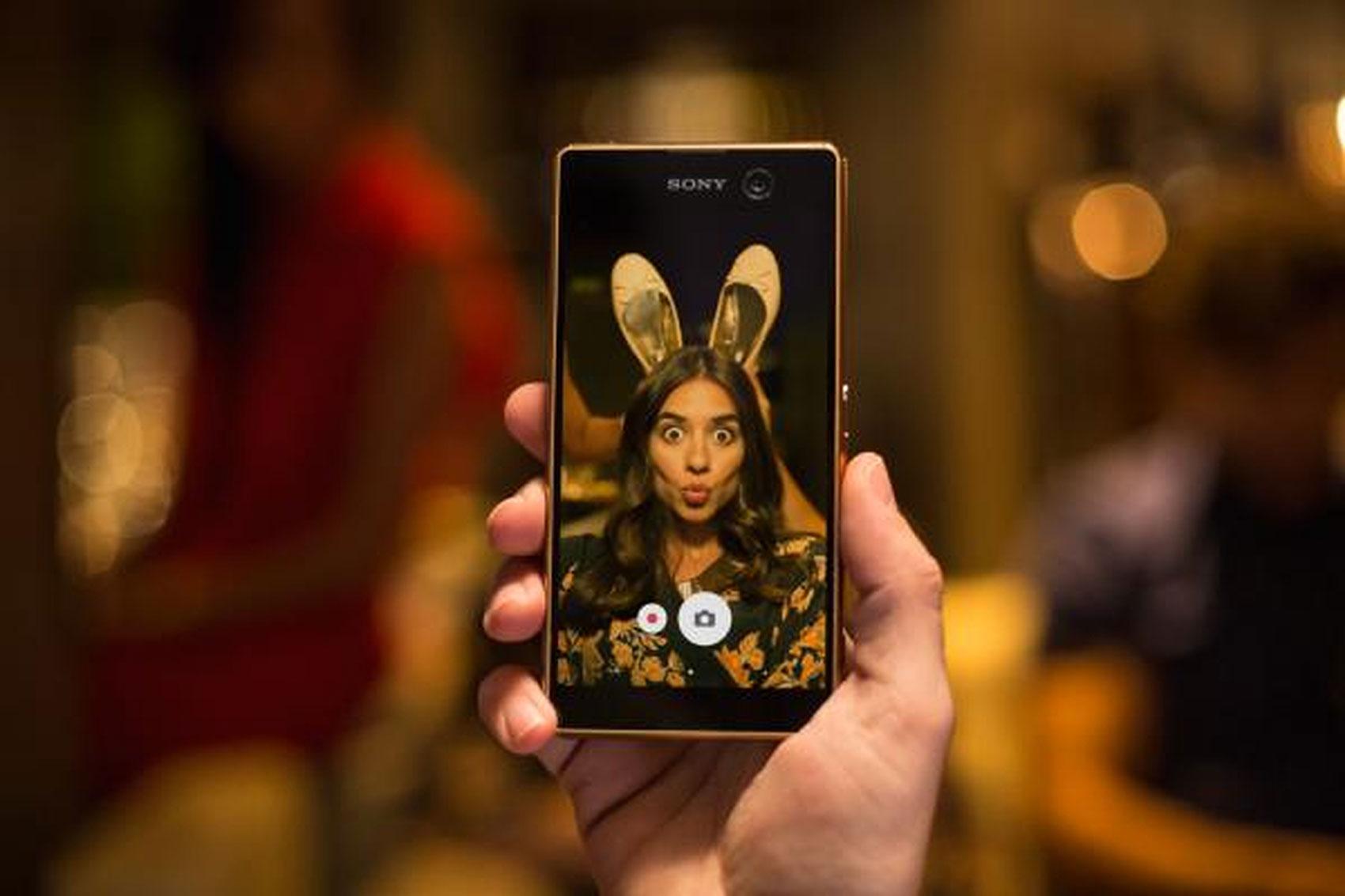 Sony Xperia M5 en modo selfie
