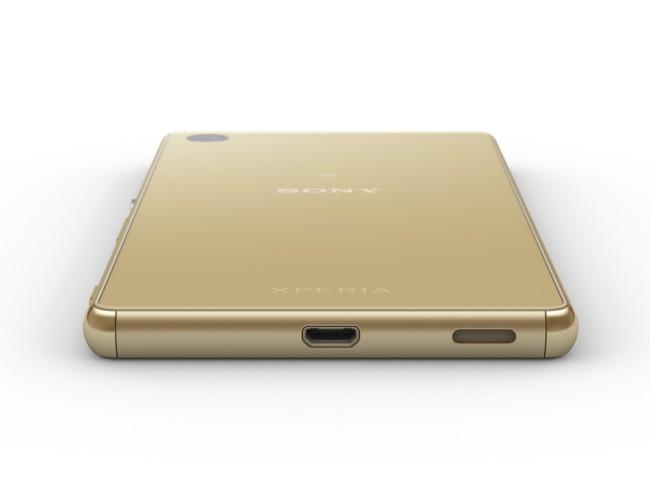 Sony Xperia M5 dorado detalle conector