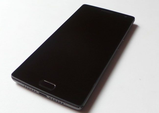 Aspecto apagado del OnePlus 2