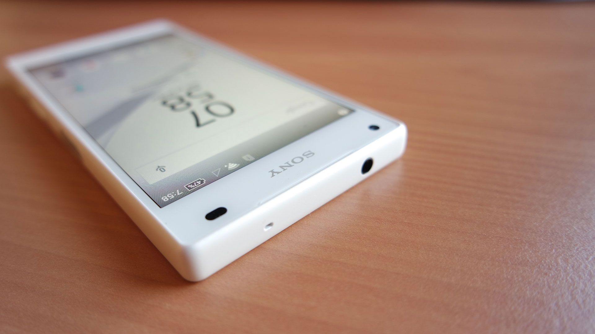 Sony Xperia Z5 Compact conexión superior