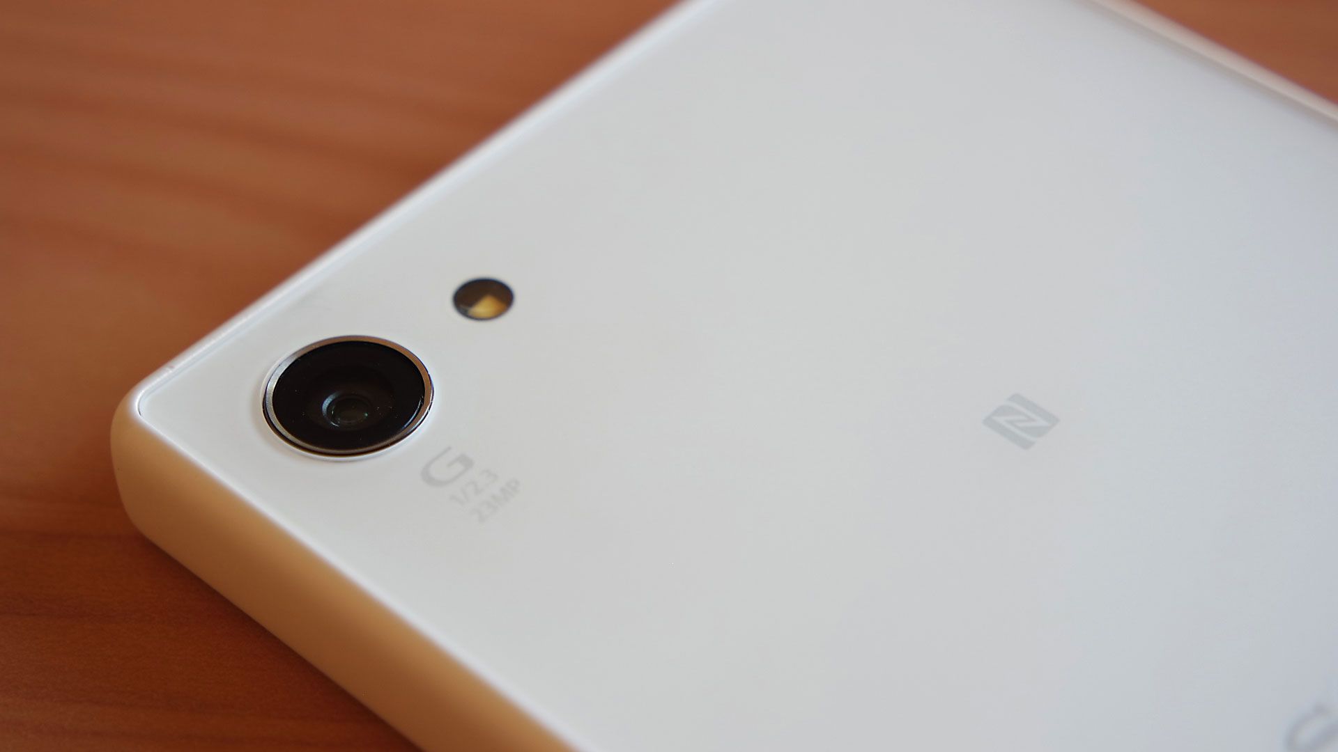 Sony Xperia Z5 Compact blanco cámara