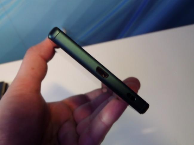 Sony Xperia Z5 verde USB