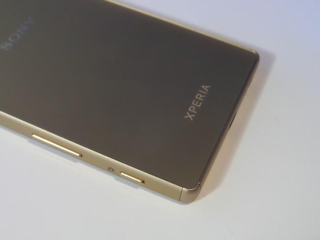 Sony Xperia Z5 dordo detalle trasero