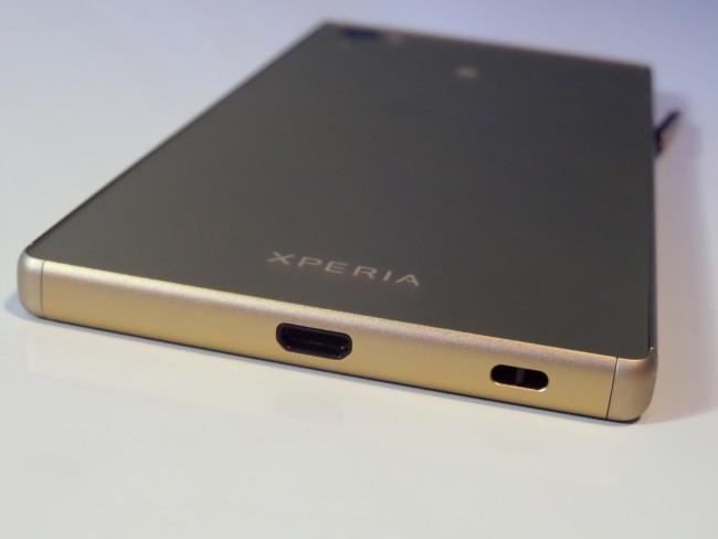 Sony Xperia Z5 dorado usb