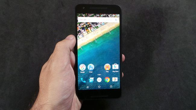 Nexus 5X en la mano