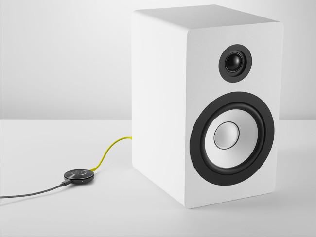 Chromecast Audio conectado a un altavoz