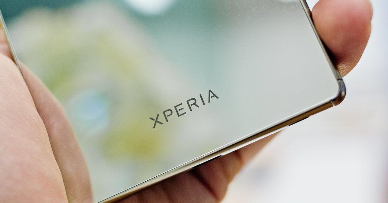 Sony Xperia Z5 Premium carcasa chromo