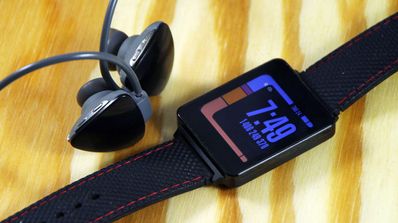 LG Watch con auriculares