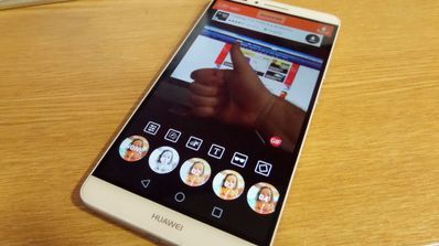 Movil con app GifME