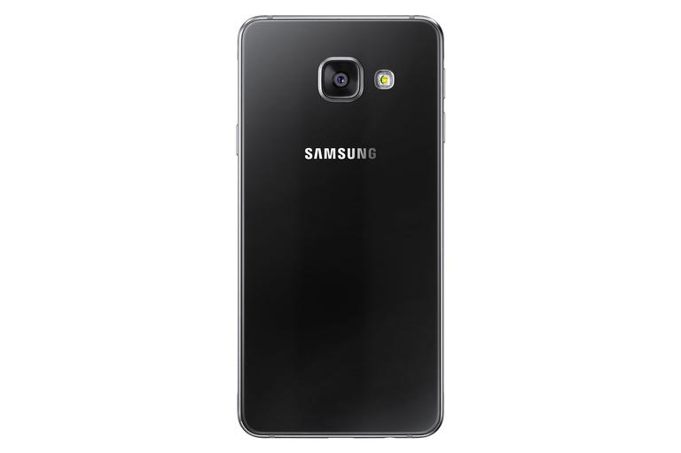 Samsung Galaxy A3 2016 negro trasera y cámara