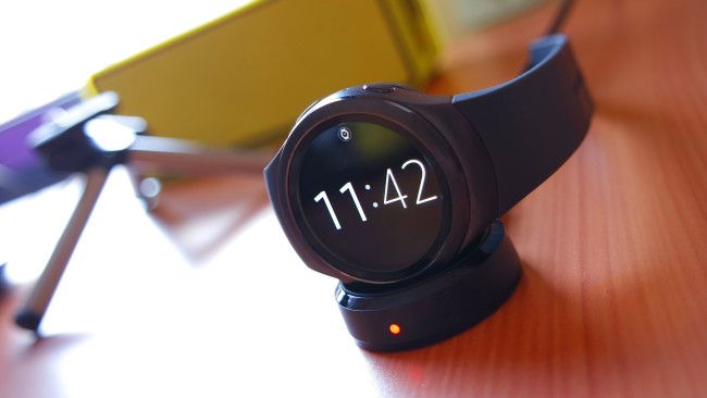 Base de carga del Samsung Galaxy Gear S2