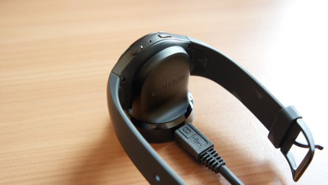 Base de carga del Samsung Galaxy Gear S2