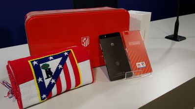 Huawei P8 Lite con el pack atlético de madrid