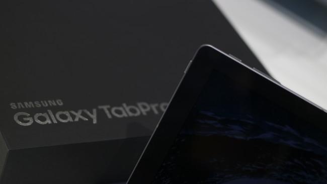 Samsung Galaxy Tab Pro S toma de contacto