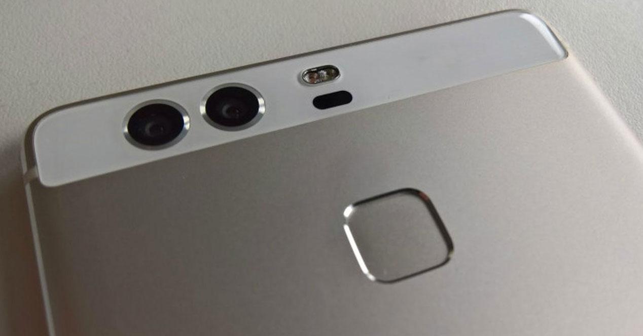 Huawei P9 detalle de cámara dual