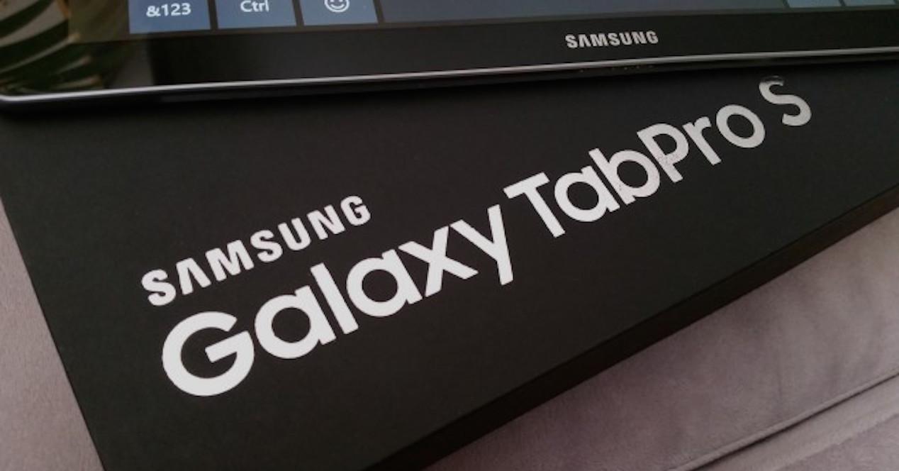 Samsung Galaxy Tab Pro S caja
