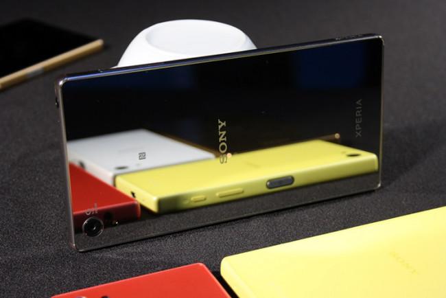 Sony Xperia Z5 Premium color cromo
