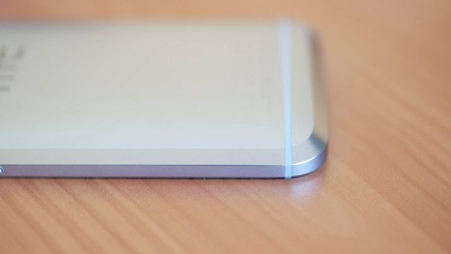 Bisel trasero del HTC 10