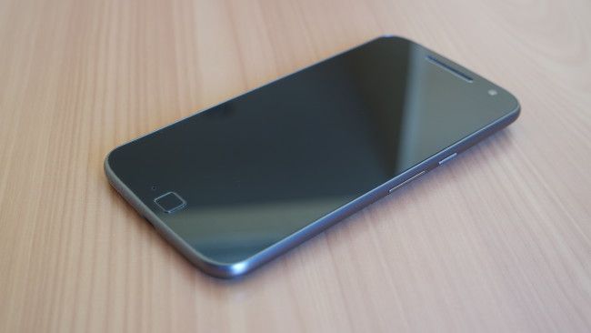 Imagen frontal del Motorola Moto G4 Plus