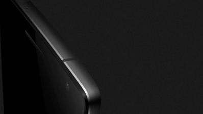 OnePlus 2 sobre fondo negro