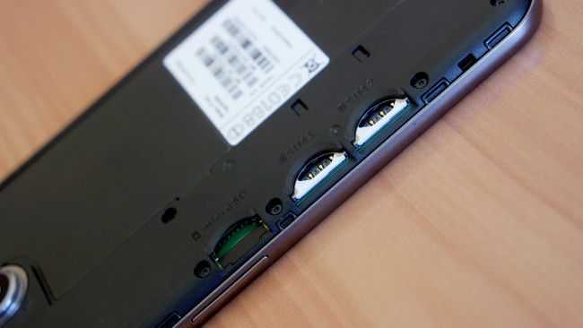 Ranuras de tarjetas Motorola Moto G4 Plus