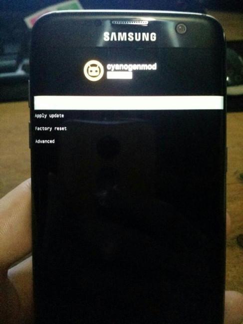 Samsung Galaxy S7 Edge con recovery de CyanogenMod 13