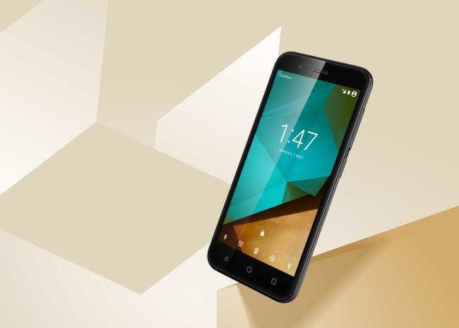 Vodafone Smart Prime 7 con pantalla encendida y Android