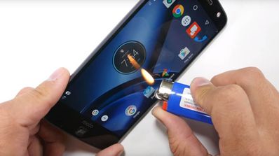 moto z feugo pantalla