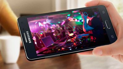 Samsung Galaxy A5 en las manos