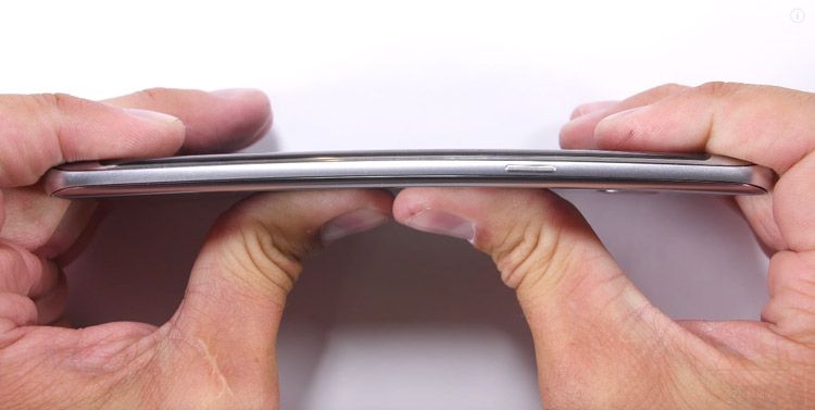 Prueba de torisón de la carcasa del Samsung Galaxy Note 7