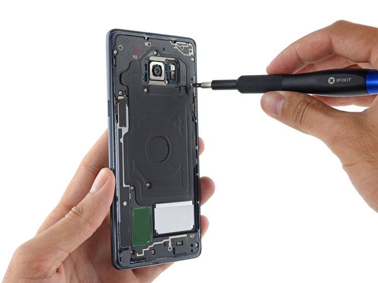 Tornillos en el Samsung Galaxy Note 7