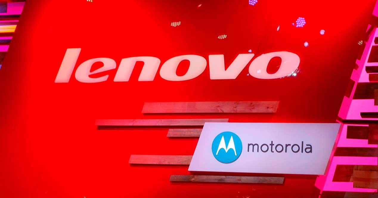 Lenovo con Motorola