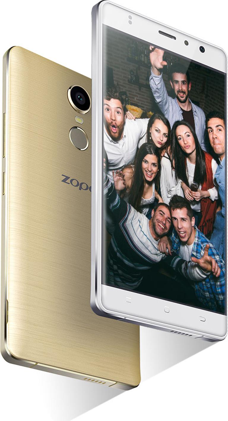 Zopo Color F1 dorado con gente joven en la pantalla