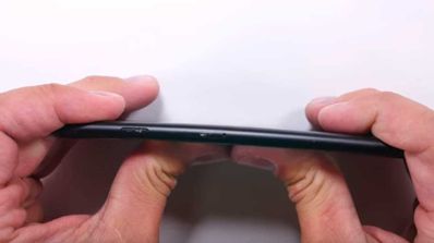 iPhone 7 prueba bendgate