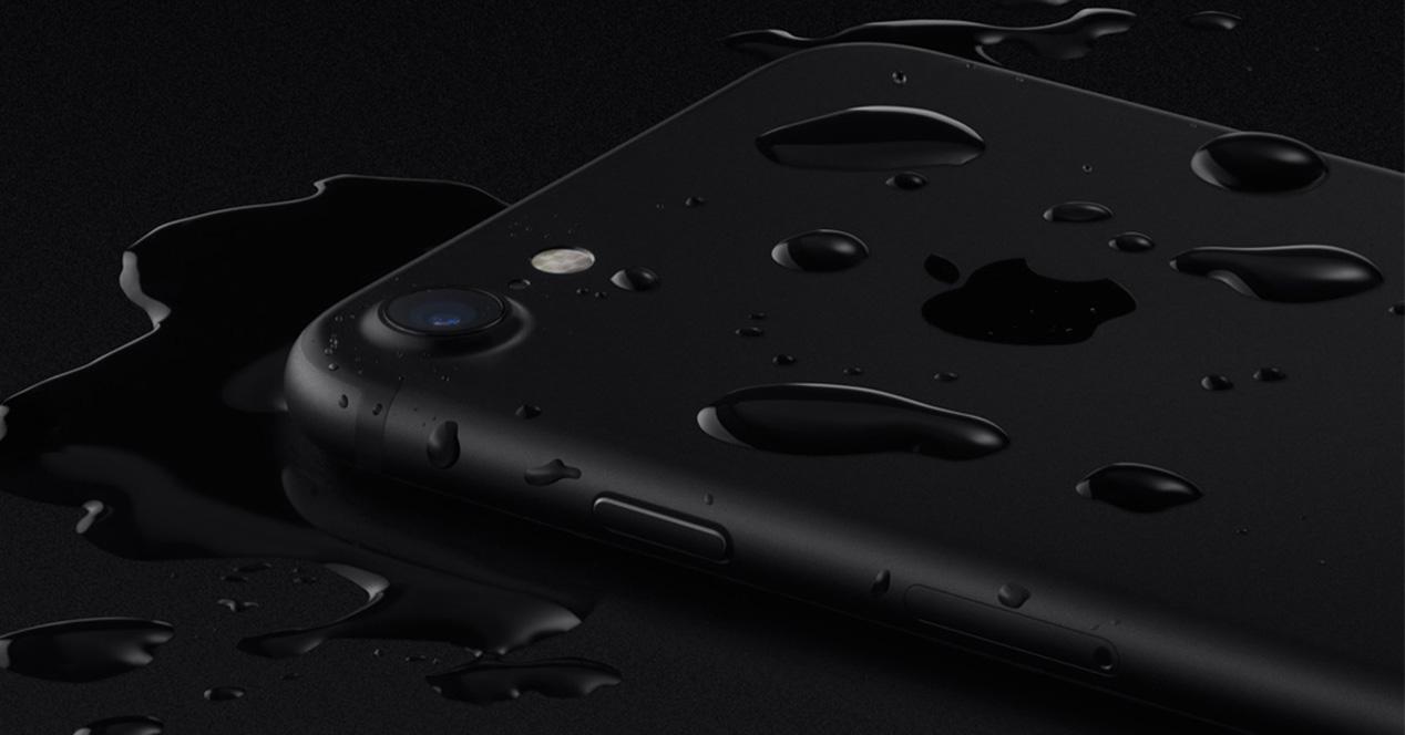 iPhone 7 de color negro mate