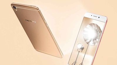 Oppo R9 de color dorado