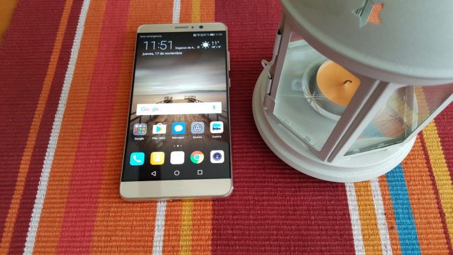 Diseño del phablet Huawei Mate 9