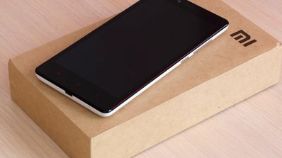 movil xiaomi con pantalla en negro