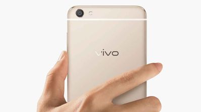 Vivo X7 de color dorado