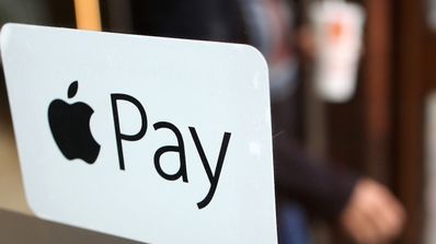 logo de apple pay en tienda