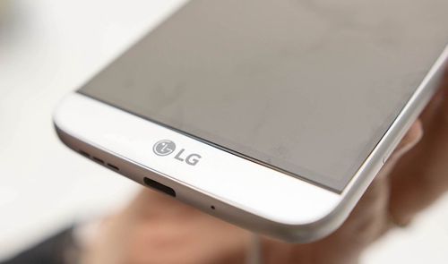 detalle móvil lg