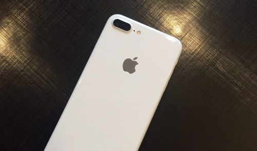 iPhone 7 Jet White